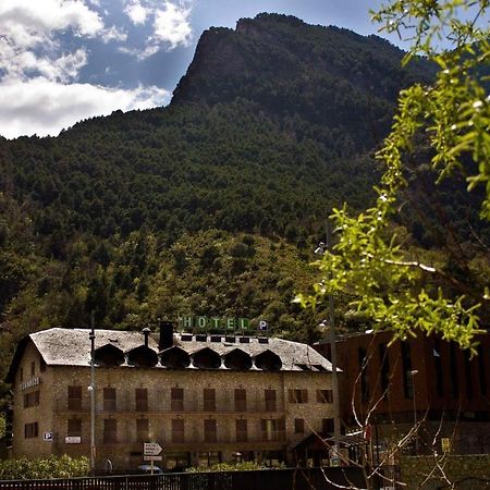Hotel Barcelona Sant Julia de Loria Bagian luar foto
