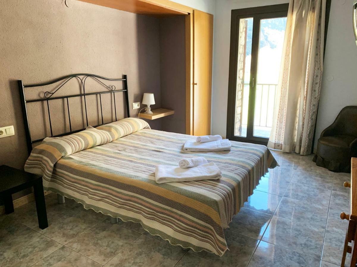 Hotel Barcelona Sant Julia de Loria Bagian luar foto