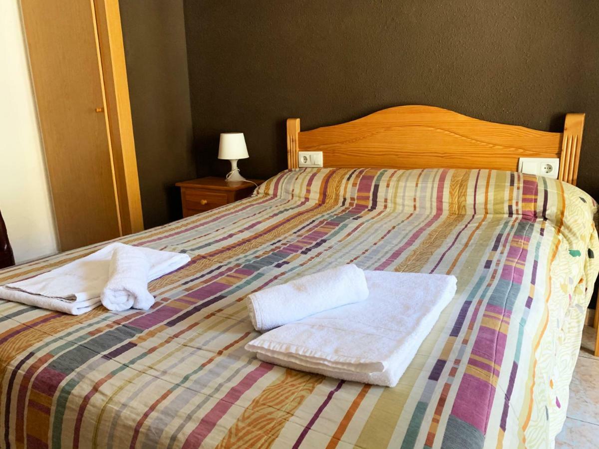 Hotel Barcelona Sant Julia de Loria Bagian luar foto